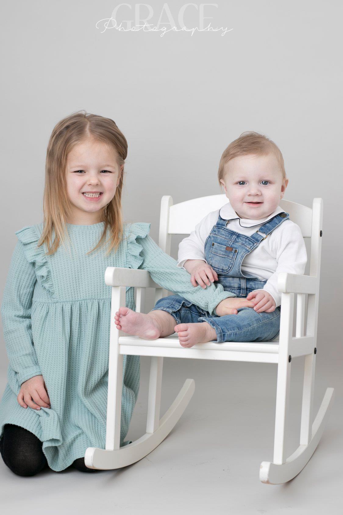 Sitter SESSION ONLY